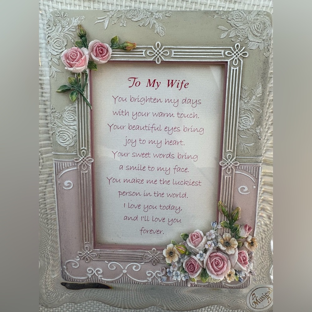 Vintage  MUSCIAL PICTURE FRAME "To My Wife" Plays "Let Call You Sweetheart"